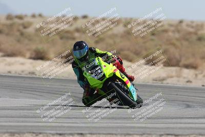 media/Oct-04-2025-CVMA (Sat) [[408bcdd6e4]]/Race 4-Formula Middleweight (Holeshot)/